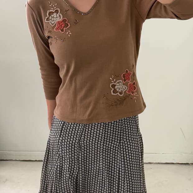 일본빈티지 자수 비즈 브이넥