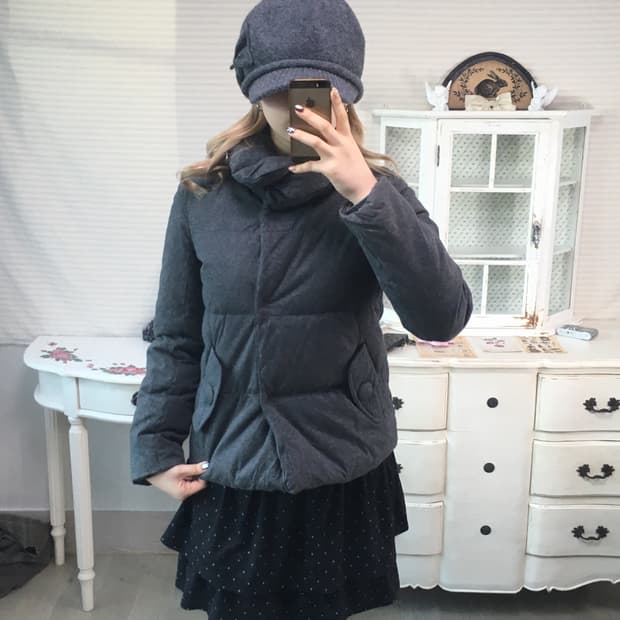 일본빈티지 둥근카라 차콜 다운 패딩