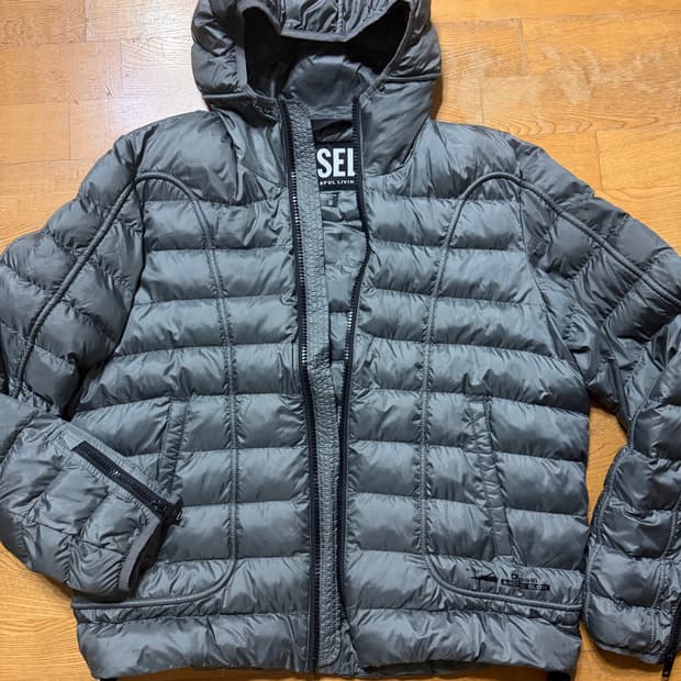 디젤 파이핑 경량패딩 고프고어룩