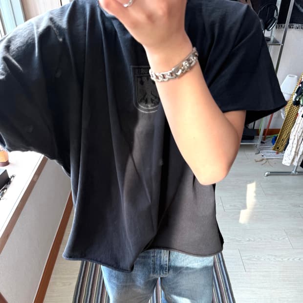 이지 벌쳐스 반팔 티셔츠