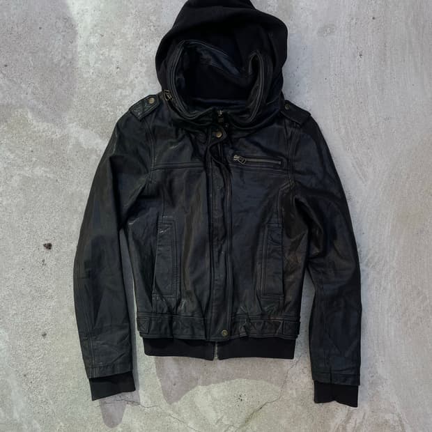 쉽스킨 후디드 레더 자켓