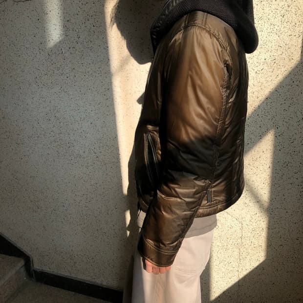 아르마니 레더 트림 푸퍼 자켓 