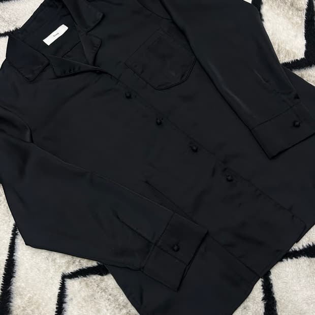 [M]던스트 Slit 블라우스 셔츠/블랙