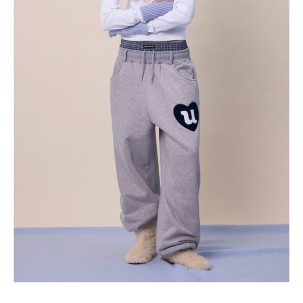 더오유 THEOHYOU  하트 조거 팬츠 회색