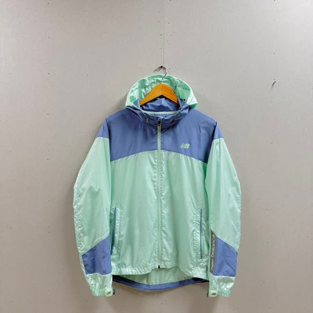 남성 95 / 뉴발란스 트레이닝 경량 바람막이 