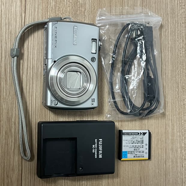 후지필름 파인픽스 f100fd fujifilm finepix 디카