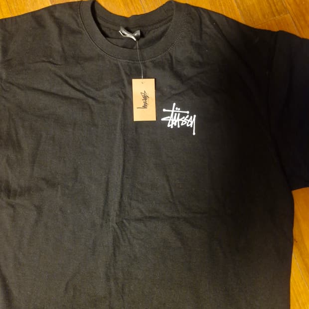 스투시 반팔티 (새상품)