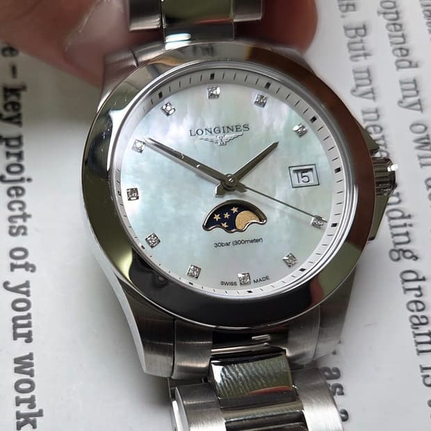 론진 콘퀘스트 문페이즈 11P다이아 자개다이얼 여성용 브레이슬릿 ver.