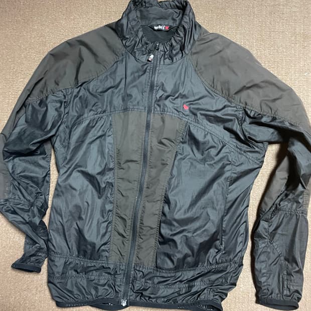 mello’s 바람막이