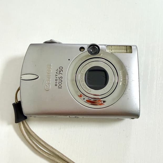 캐논 Canon 익서스750 카메라
