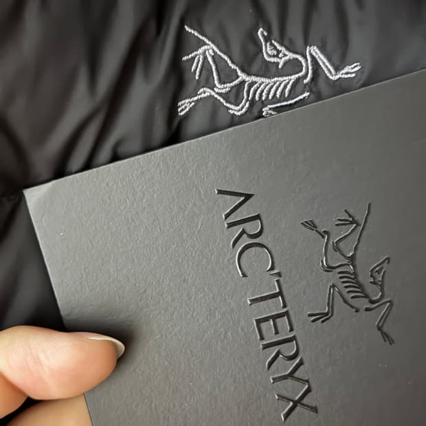 아크테릭스 경량패딩 (블랙) XXL