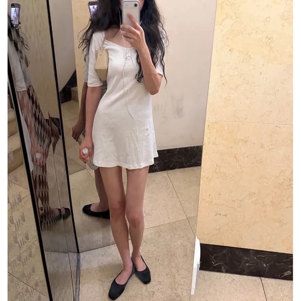 메이비베이비 솔레네 화이트 원피스 / 모리걸지그재그아오이유우하구미무신사에