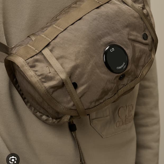 cp컴퍼니 24fw 크로스백