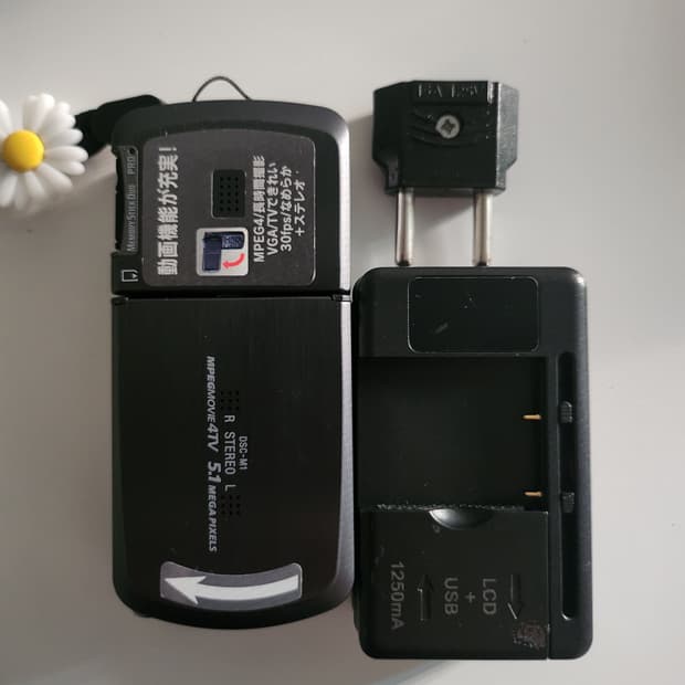 소니사이버샷 dsc-m1 디카겸캠코더