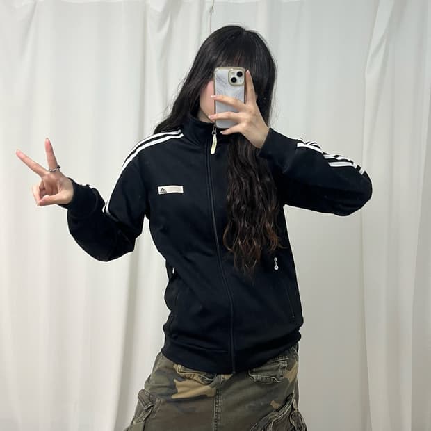 Adidas black jersey  