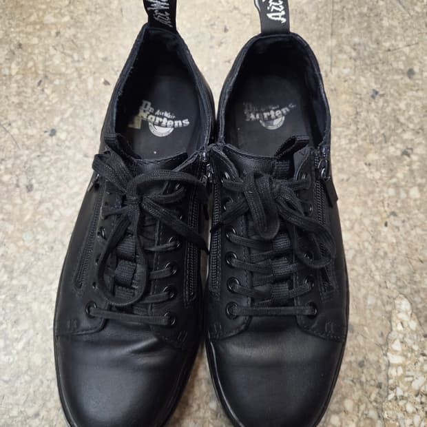 닥터마틴 단테지퍼 블랙스니커( uk 7)