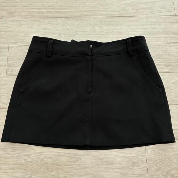 애즈온 블랙 미니 스커트S