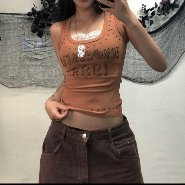 Y2k 오렌지 스터드 나시