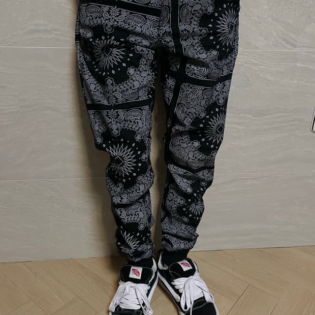 러스트다임 페이즐리 패턴 조거 팬츠 블랙 (m 28-30 추천)