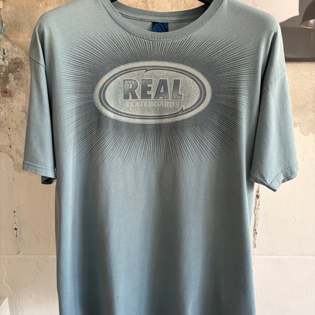 00s Real 스케이트 티셔츠