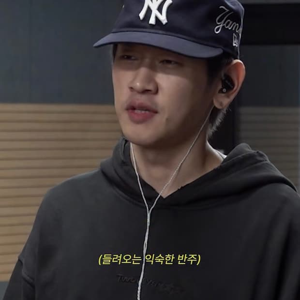 크러쉬 착용 뉴에라 뉴욕양키스 필박스 758사이즈 새상품