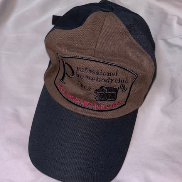 더콜디스트모먼트 TCM homebody clup cap