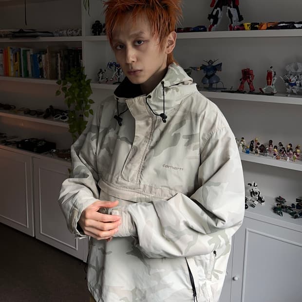 Carhartt WIP 화이트 카모플라쥬 아노락