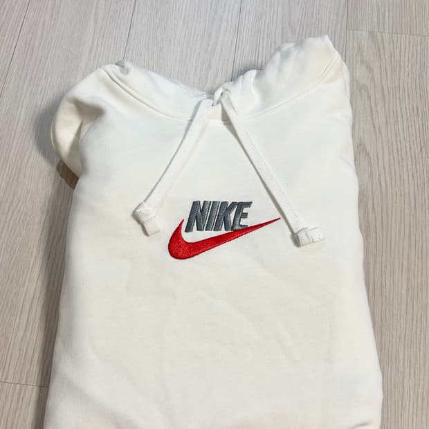 나이키 스우시 로고 후드티