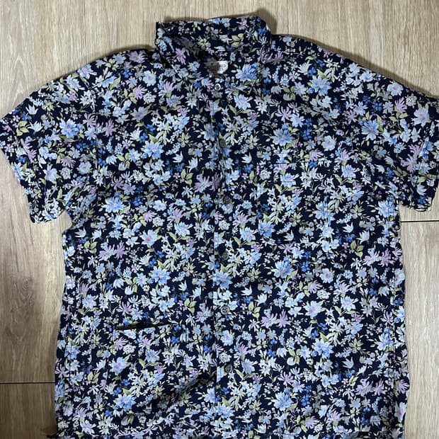 엔지니어드 가먼츠 셔츠