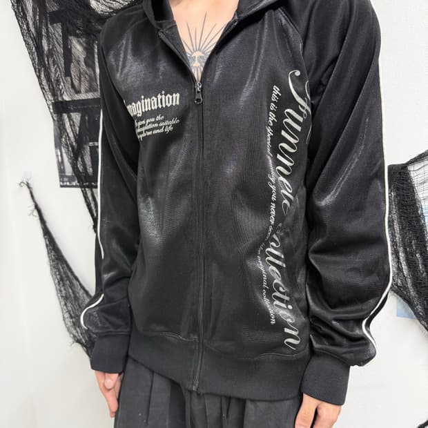 00s punk mood lettering hood zip up
