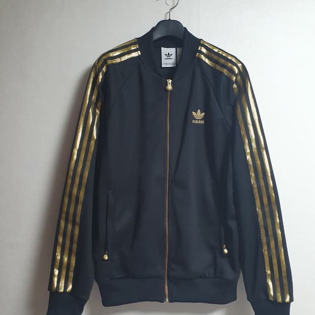 아디다스 져지 SST 24 트랙탑 블랙 골드라인 L