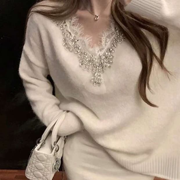 레이스 비즈 장식 니트. 새상품 