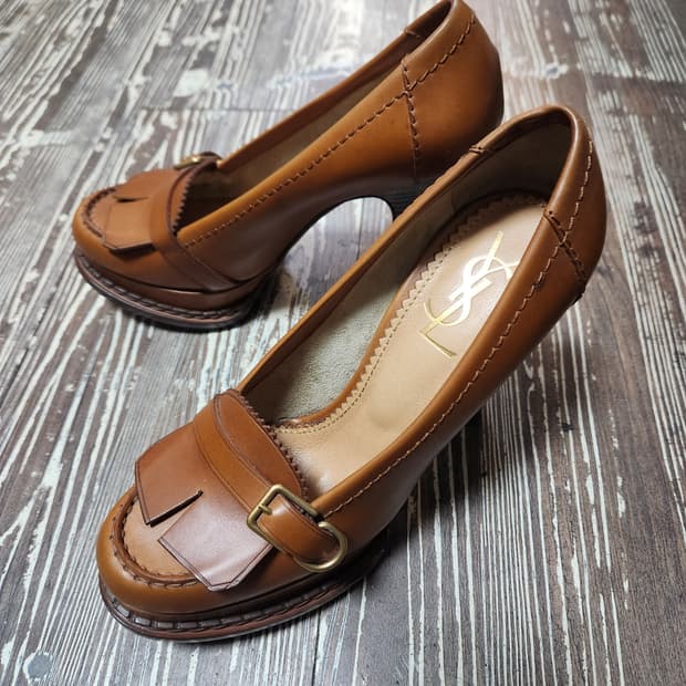 (정품)입생로랑 힐 36  1/2