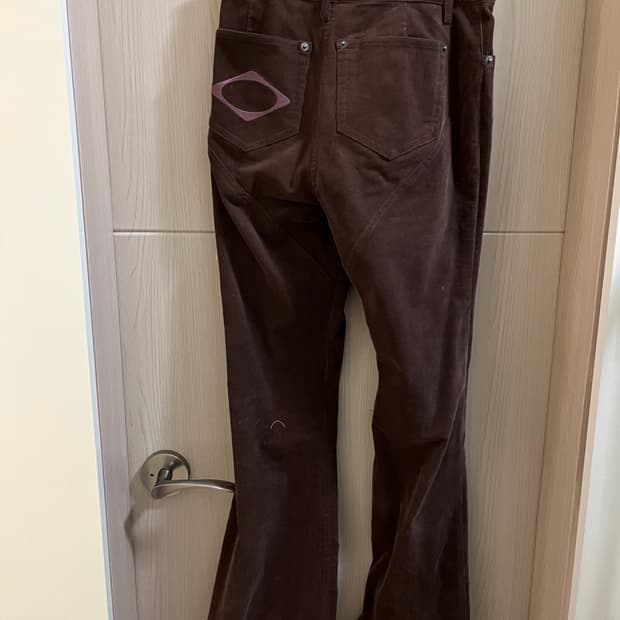 미스치프 부츠컷 바지