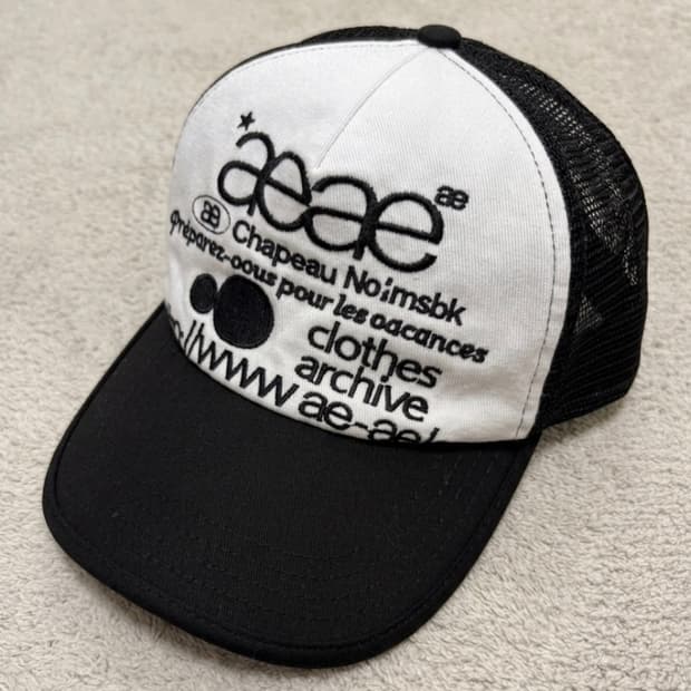 [S급] 트렌드🔥Aeae 블랙 화이트 메쉬캡 F