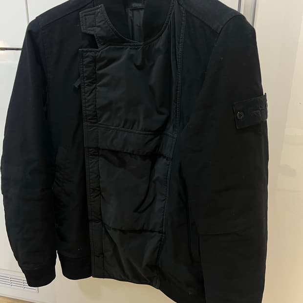 스톤아일랜드 고스트피스 봄버자켓 100-105 (한정판)