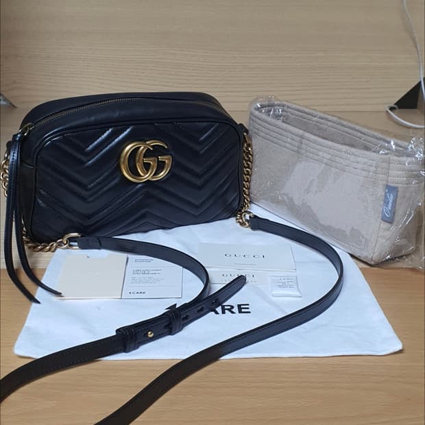 구찌 마틀라세 크로스/크로스백 스몰 새상품급 정품(감정서O)