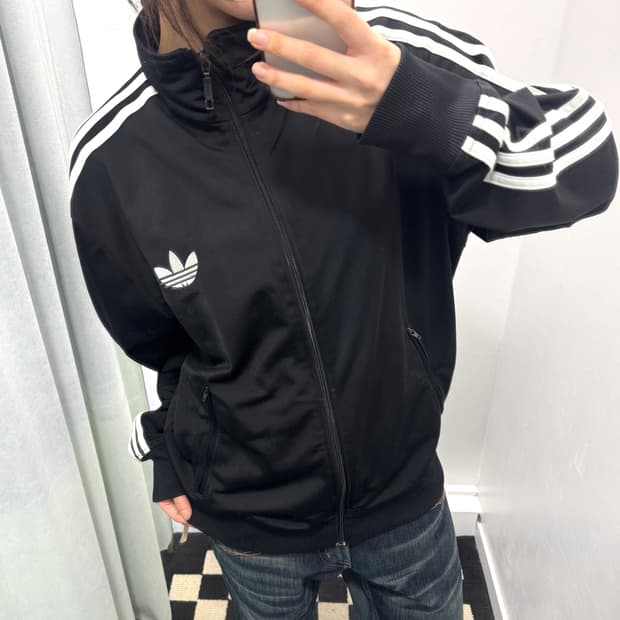 아디다스 블랙 트랙탑 져지