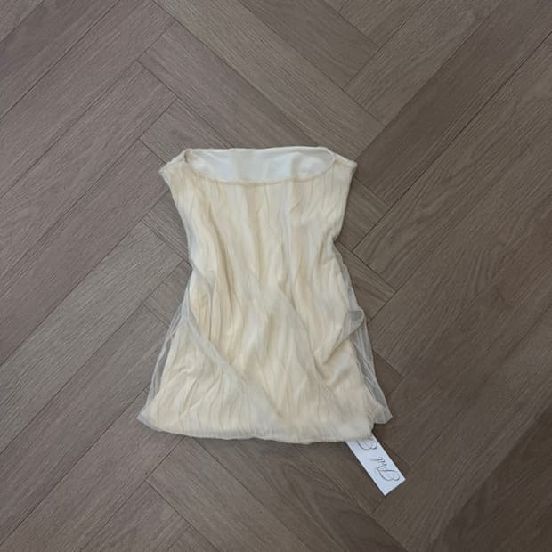 아이보리 소프트 웨이브 슬리브리스