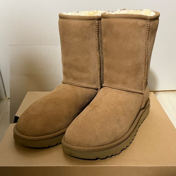 UGG 어그 Classic Short II 클래식 숏(체스트넛/7사이즈)