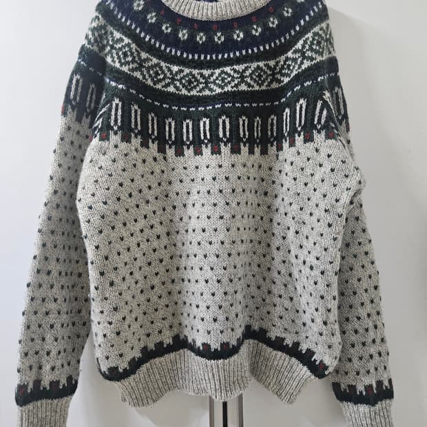 울리치 노르딕 니트 빈티지 패턴 스웨터