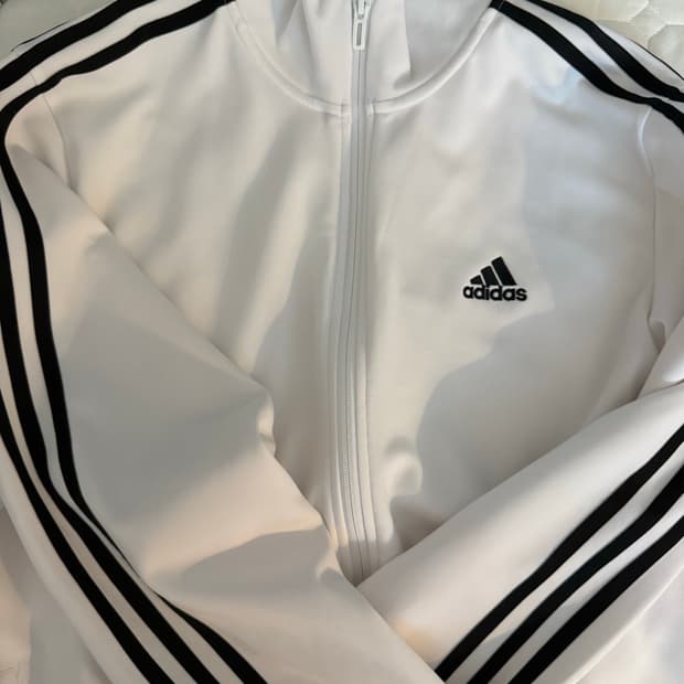 아디다스 트랙탑