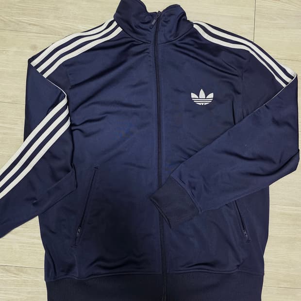 아디다스 파이어버드 트랙탑 110