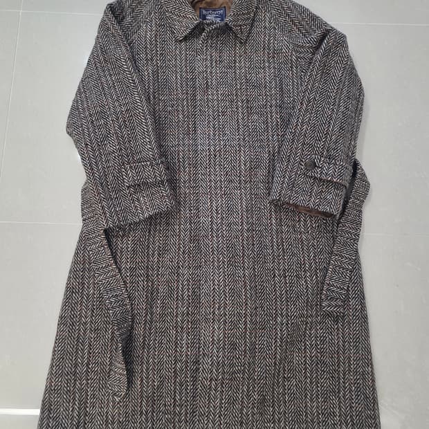 버버리 아이리쉬 트위드 코트