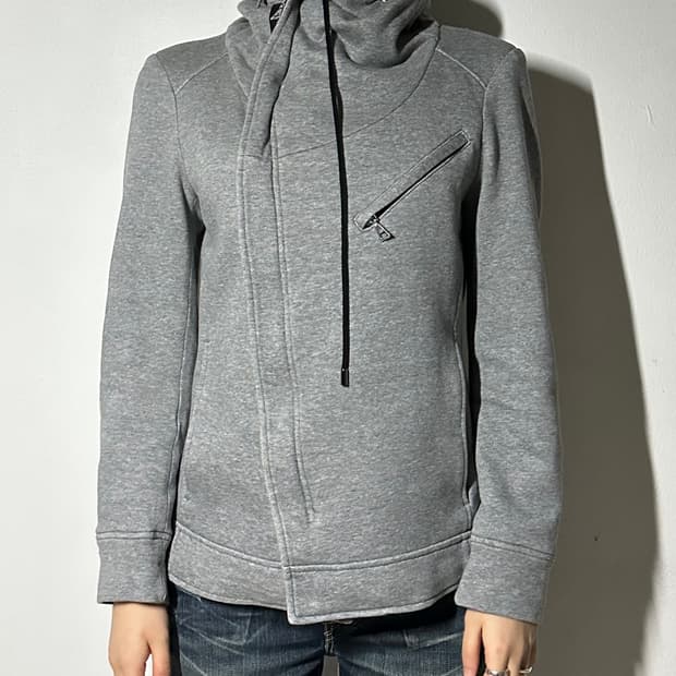 캐서린 햄넷 런던 컨버터블 넥 집업 자켓