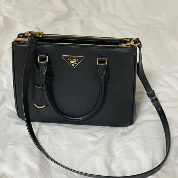 프라다 사피아노 토트백