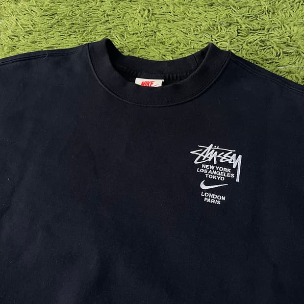 나이키 스투시 맨투맨