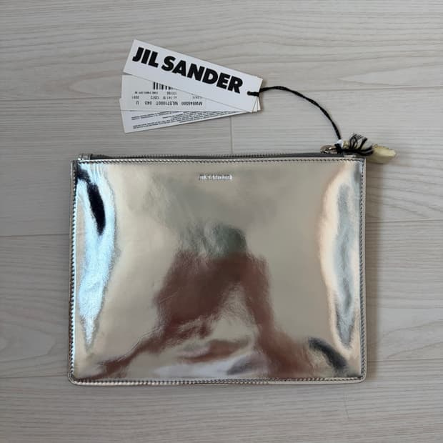 질샌더 실버 레더 클러치 백