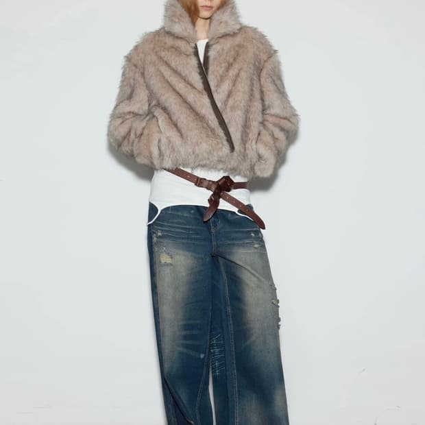 BOLD italic 에코 퍼 코트