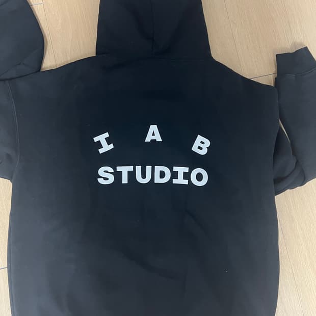 아이앱 스튜디오 후드티